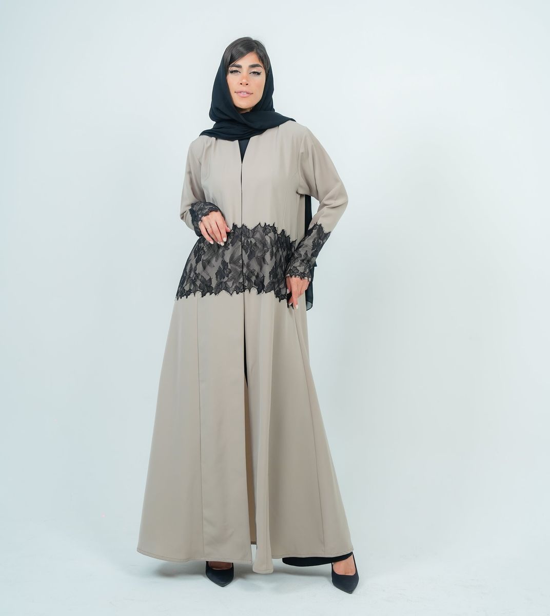 Stylish Beige Abaya With Dantel Embellishments