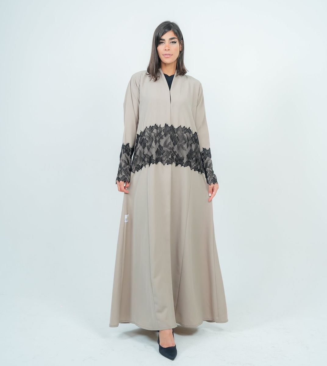 Stylish Beige Abaya With Dantel Embellishments