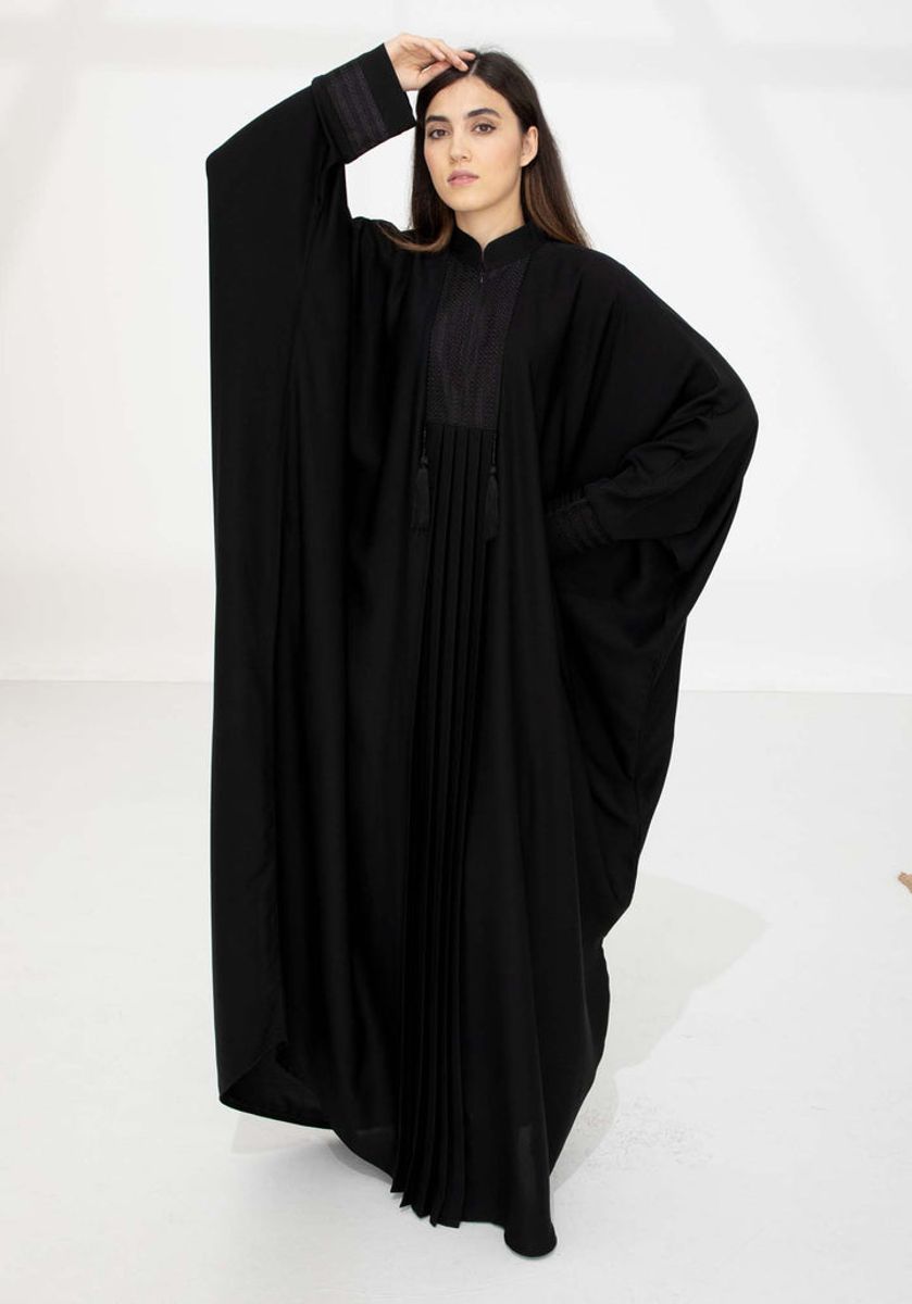 Elegant Black Nida Bisht with Lace Detailing Msquare Fashion - Women's Abayas 1