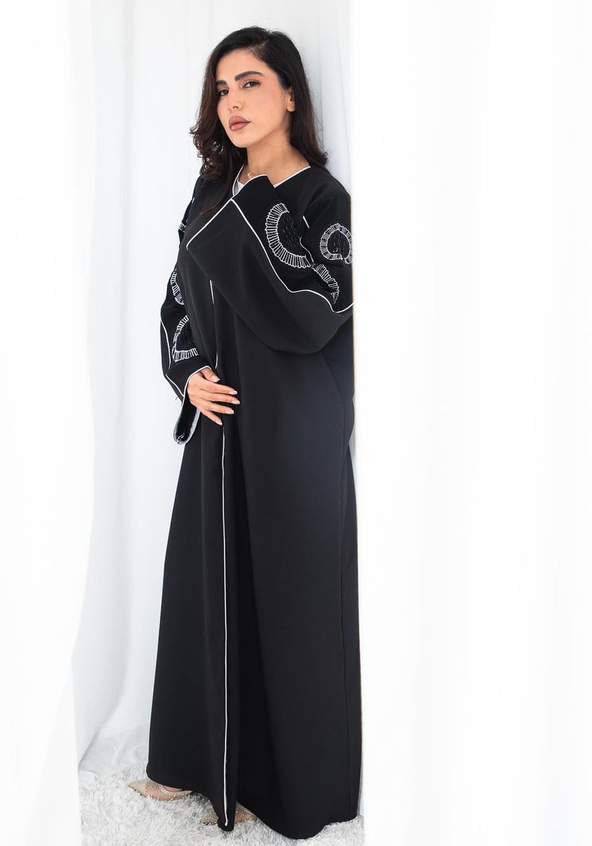 Black Phua Fabric Abaya with Thread Work Embroidery and Headscarf Msquare Fashion - Women's Abayas 2