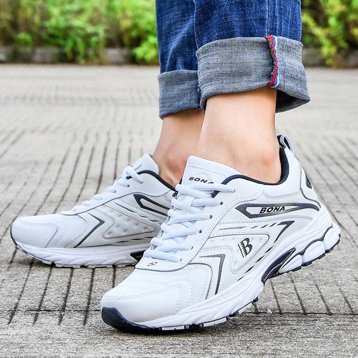 Men's Breathable Leather Casual Shoes Hard Wearing Outdoor Sneakers - Image 4