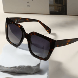 Stylish Polarized Square Sunglasses for Ultimate UV Protection Zenottic - Women's Square Sunglasses 4