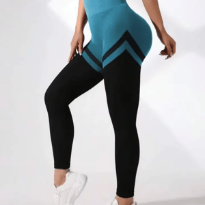 High-Waist Seamless Striped Leggings for Yoga and Fitness High-Waist Seamless Striped Leggings for Yoga and Fitness