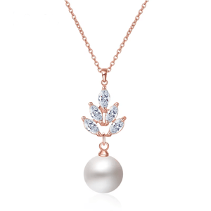 Elegant Leaf Pendant Necklace with Imitation Pearl for Women