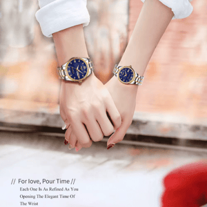 Elegant Stainless Steel Quartz Watch with Date and Water Resistance