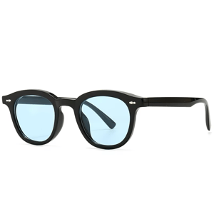 Retro Round Rivet Sunglasses with Gradient UV Protection Lenses Sorvino - Women's Round Sunglasses