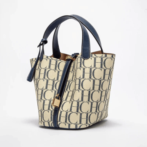 Large Capacity Alphabet Print Tote for Travel and Commuting Chch - Women's Tote Bags