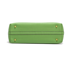 Stylish Women's Shoulder Bag with Zipper for Everyday Use