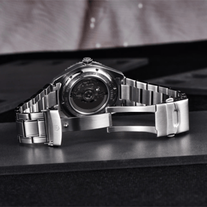 Elegant GMT Automatic Watch with Sapphire Glass and 20Bar Resistance Pagani Design - Men's Dress Watches 4