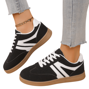 Women's Classic Low-Cut Lace-Up Sneakers for All-Year Casual Wear Women's Classic Low-Cut Lace-Up Sneakers for All-Year Casual Wear