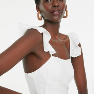 Broderie Detail Dress - Party Dresses 17