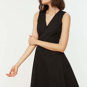 5_org_zoom Basic V-Neck Short Dress - Mini Dresses 31