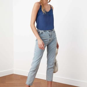 6_org_zoom Lace Detail Top - Sleeveless Tops 33
