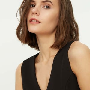 6_org_zoom Basic V-Neck Short Dress - Mini Dresses 32