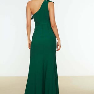 Emerald Green Ruffle Detail Asymmetric Neckline Women's Dress - Party Dresses 34