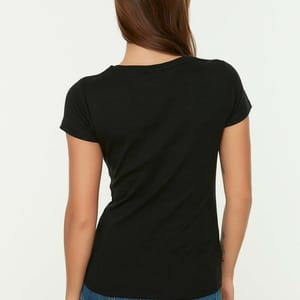 Trendyol - Women's Casual T-Shirt 4