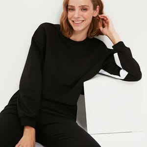 Crew Neck Knitted Cropped Women's Sweatshirt - Sweatshirts 50