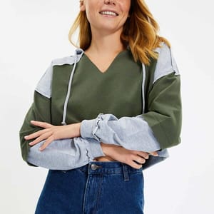 Knitted Cropped Women's Hoodie - Hoodies 22