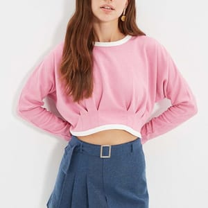 Pink Pleated Crew Neck Knitted Cropped Women's Sweatshirt Pink Pleated Crew Neck Knitted Cropped Women's Sweatshirt - Sweatshirts 24