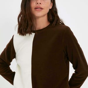 Two Tone Color Block Knitted Women's Sweatshirt Two Tone Color Block Knitted Women's Sweatshirt - Sweatshirts 48