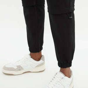 Black Solid Casual Men's Joggers Black Solid Casual Men's Joggers - Sweatpants 22