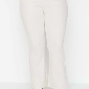 Plus Size High Waist Flare Fit Jeans - Plus Size Pants & Leggings 33