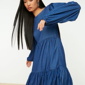 Checked Tiered Hem Dress - Mini Dresses 5