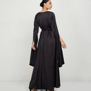 Satin long Sleeves Abaya Women's Satin Long Sleeves Abaya - Abayas 1