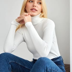Cozy Turtleneck Knitted Pullover Sweater for Casual Winter Wear