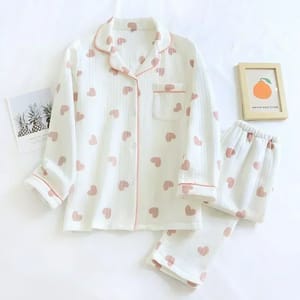 Comfortable Long-Sleeved Pajamas for a Relaxed Home Look
