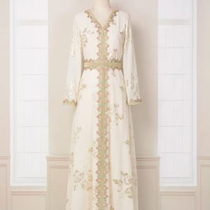 Elegant Moroccan Embroidered Party Dress with Belted Kaftan Design
