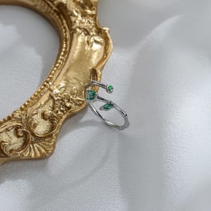 Elegant 925 Sterling Silver Micro-Insert Opening Ring with Leaf Details