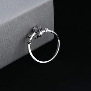 925 Sterling Silver Leaf Ring with Micro-Insert Opening