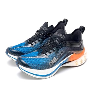 Ultra-light Marathon Running Shoes with Carbon Plate and Cushioning Ultra-light Marathon Running Shoes with Carbon Plate and Cushioning