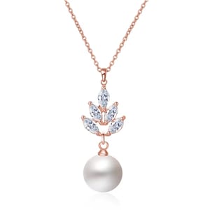 Elegant Leaf Pendant Necklace with Imitation Pearl for Women