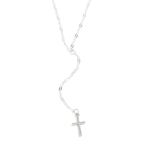 Minimalist Clavicle Necklace with Shimmering Cubic Zirconia Accents