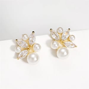 Elegant Imitation Pearl Earrings with Shiny Zircon and Leaf Design