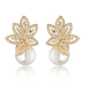 Elegant Simulated Pearl Stud Earrings with Cubic Zirconia Detailing