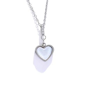 Elegant Natural Shell Heart Pendant Necklace for Women