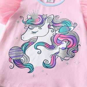 Fun and Comfortable Summer Clothing Set for Girls, T-Shirt & Shorts