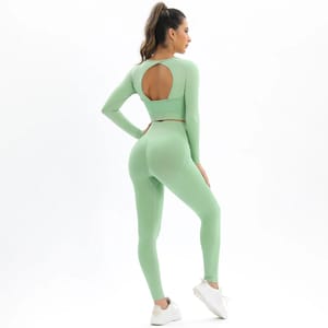 Seamless Long Sleeve Yoga Set with High Waist Leggings Seamless Long Sleeve Yoga Set with High Waist Leggings