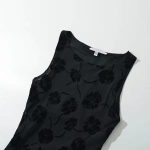 Chic Sleeveless Floral Mesh Midi Dress with Fit-and-Flare Silhouette Chic Sleeveless Floral Mesh Midi Dress with Fit-and-Flare Silhouette