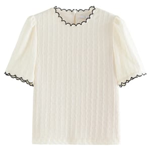 Women's Lace Neckline Short-Sleeve Knitted Summer Blouse