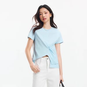 Cropped Cotton T-Shirt with Split Hem – Relaxed Summer Style for Women