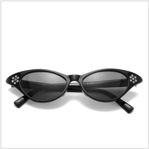 Retro Small Cat Eye Sunglasses for Timeless Feminine Style Rmm - Women's Cat Eye Sunglasses 2