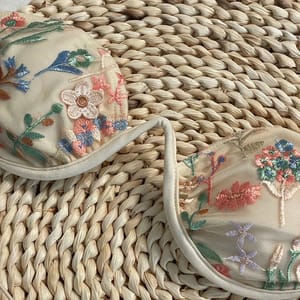 High Cut Push-Up Bikini Set with Embroidered Floral Design High Cut Push-Up Bikini Set with Embroidered Floral Design