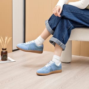 Aiyuqi - Women's Low Top Sneakers 1