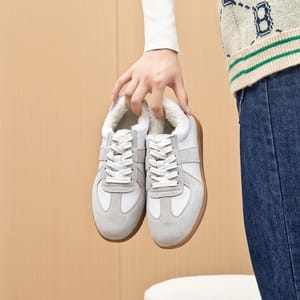Aiyuqi - Women's Low Top Sneakers 1