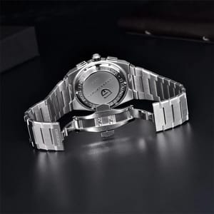 Luxury Chronograph Quartz Watch with Sapphire Glass and Style Luxury Chronograph Quartz Watch with Sapphire Glass and Style