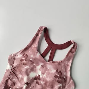 Stylish Summer Sports Bra with Quick-Dry and Back Design